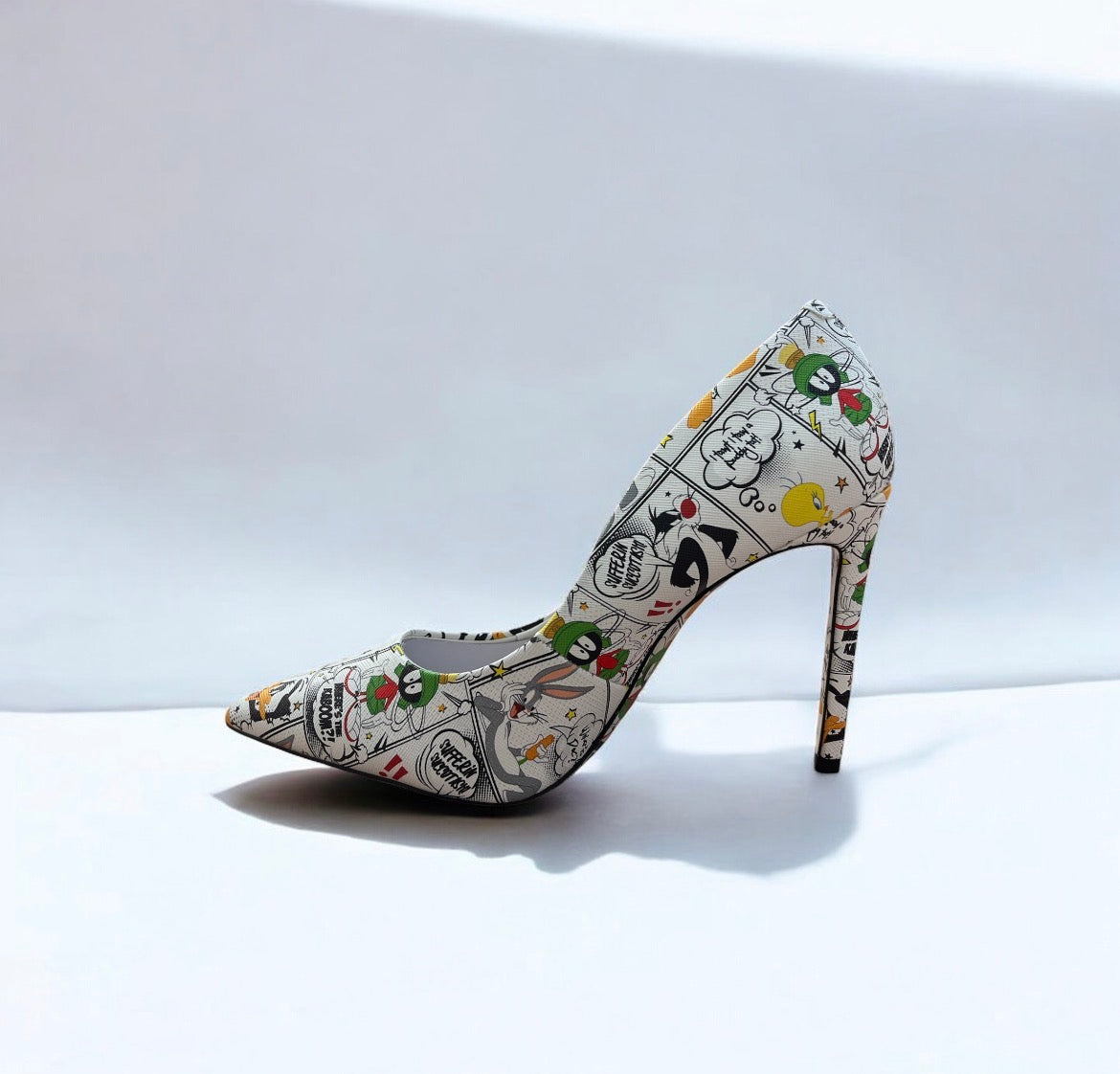 décolleté Aldo con stampa Looney Tunes.