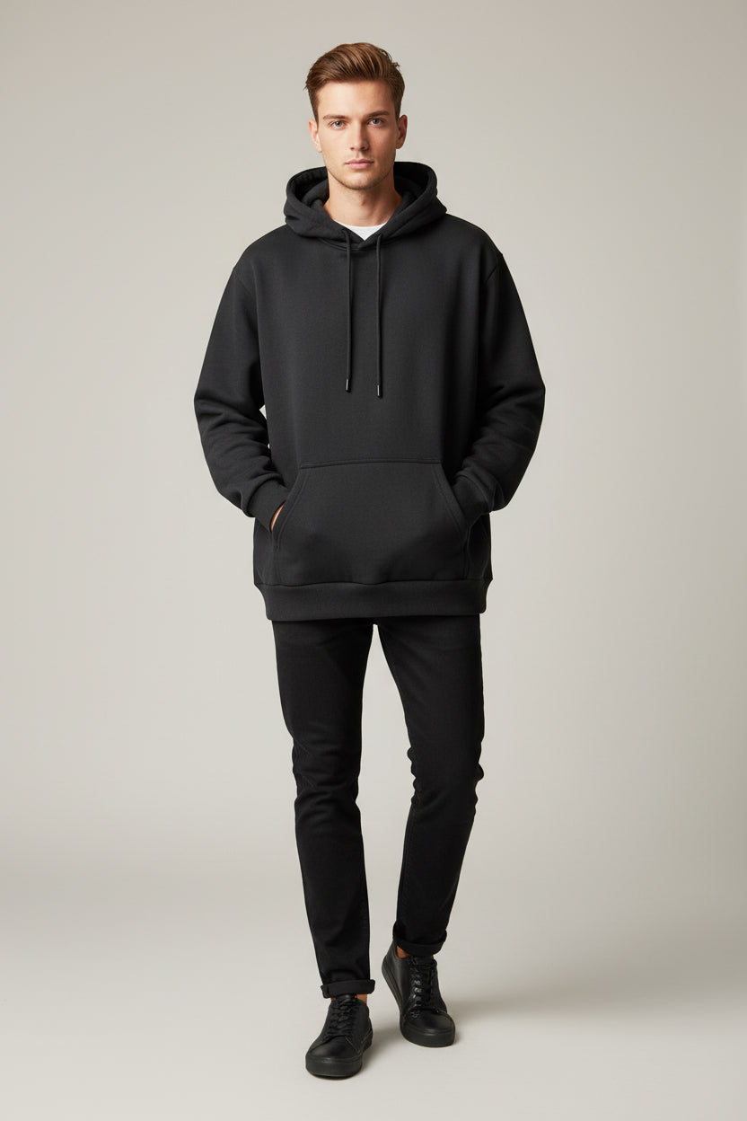 Felpa nera  con cappuccio over size