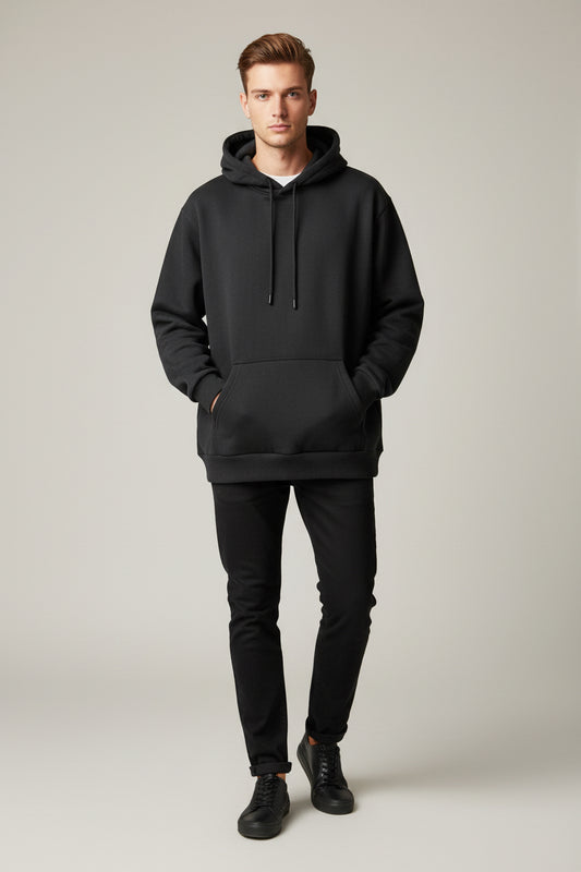 Felpa nera  con cappuccio over size